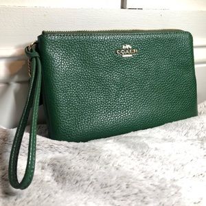 NWT Coach Green Leather Double Zip Wristlet